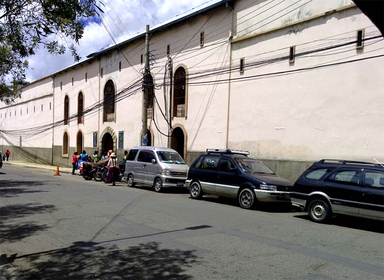 San Pedro w La Paz
